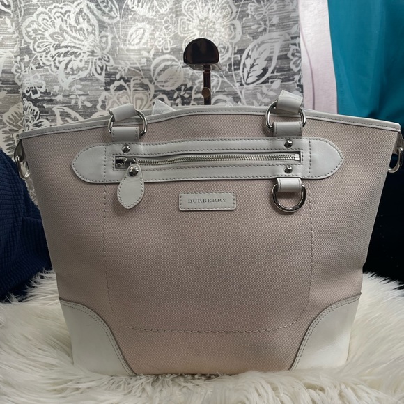 Burberry Bag (Authentic) - Picture 2 of 9